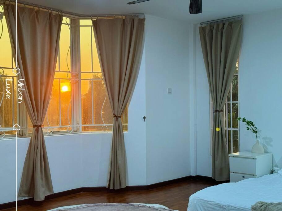 Vila New Event House Oug Kl Spacious 18pax